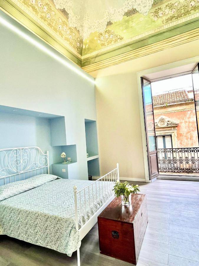 Dimora degli Affreschi in Riposto, Catania e dintorni