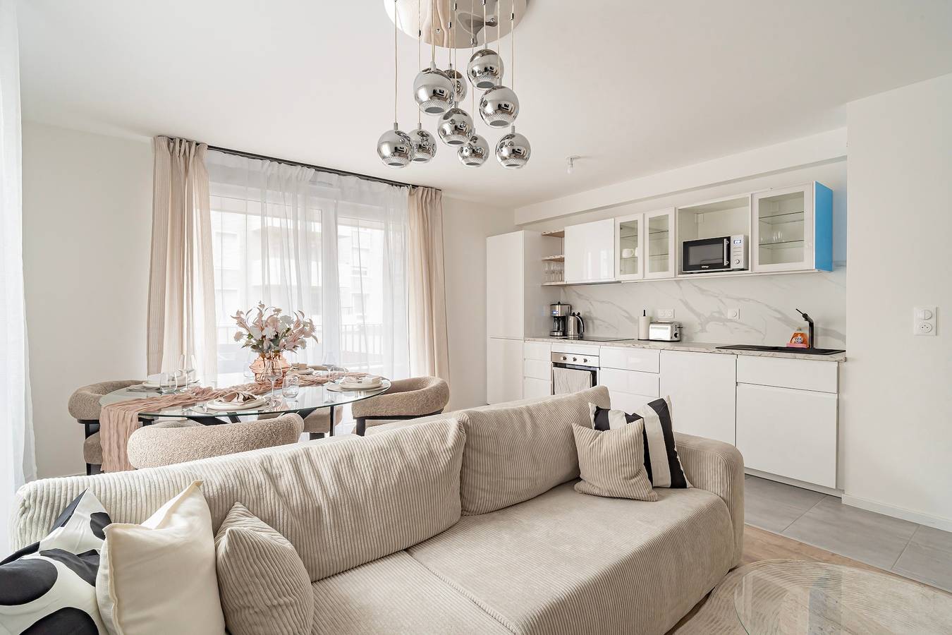 Apartamento entero, 14 Avenue Ddb - A 5 km de Strasbourg, parking in Schiltigheim, Región de Estrasburgo