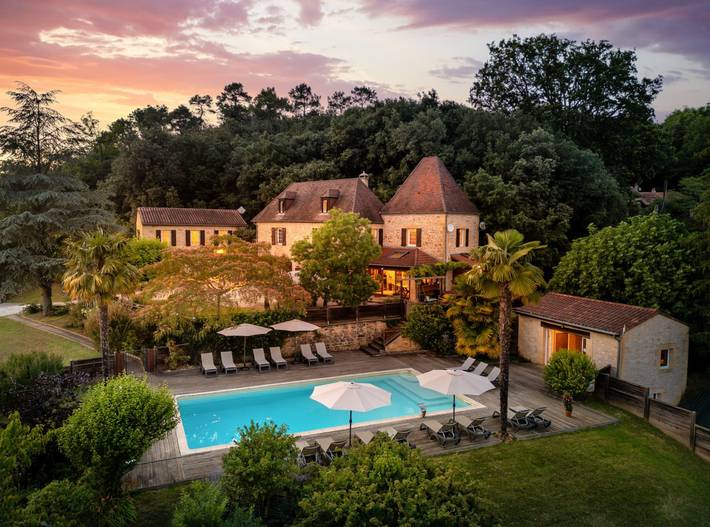 Chambre d’hôte pour 2 personnes, avec sauna et jardin ainsi que piscine et jacuzzi