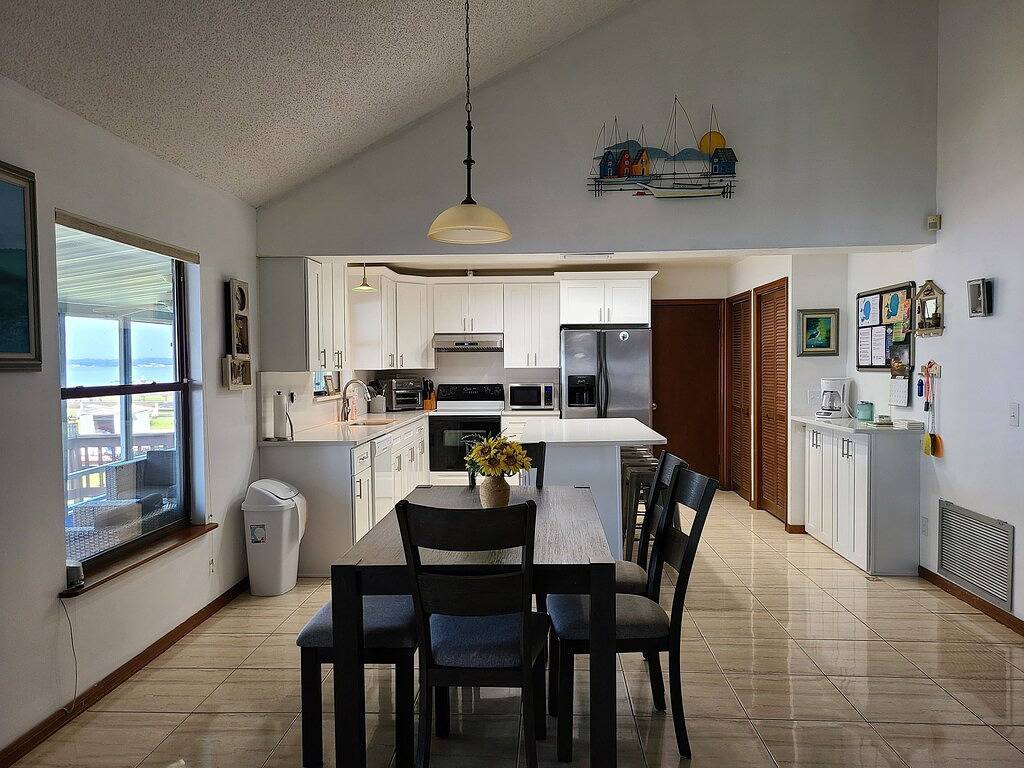 Familienhaus am See mit privatem Sandstrand und herrlichem Sonnenuntergang in Marion County (FL)