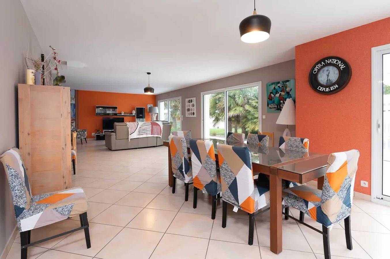 Villa espaciosa en Plouharnel con piscina y jacuzzi in Plouharnel, Côte des Mégalithes