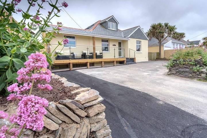 Holiday rental for 8 people, with terrace and garden in Trevone