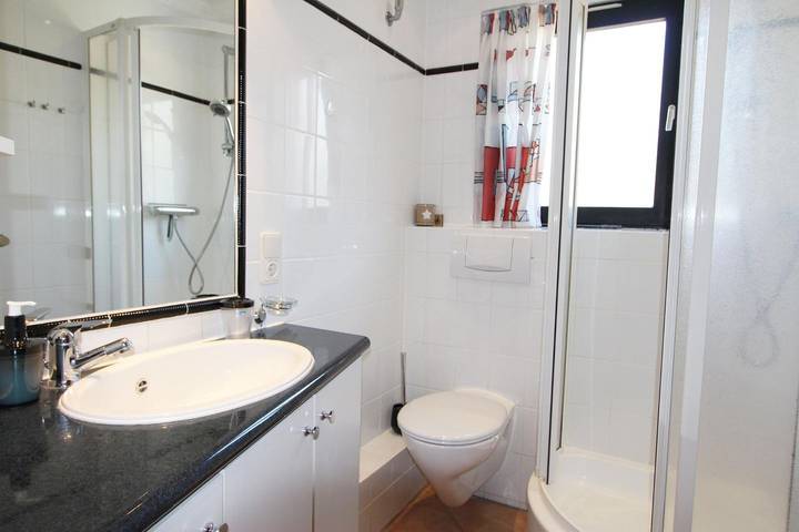 Ferienwohnung für 2 Personen, mit Terrasse in Wenningstedt - 3