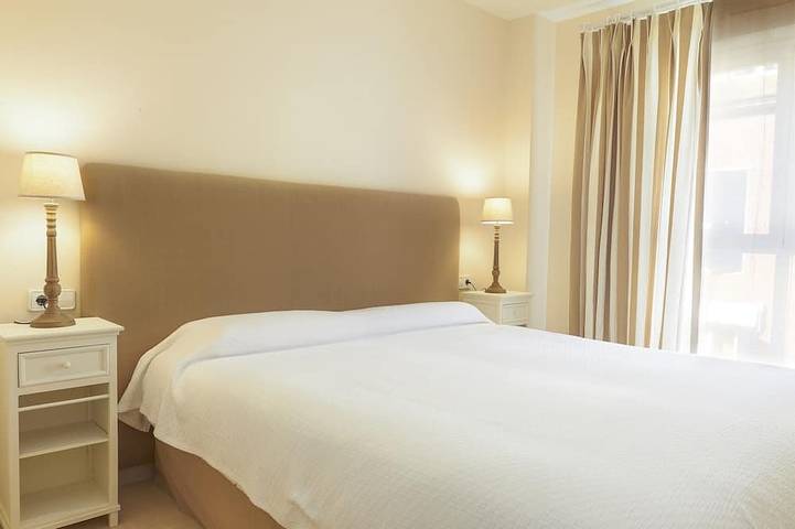 Finca für 6 Personen, mit Pool und Terrasse sowie Balkon/Terrasse in San Roque - 3