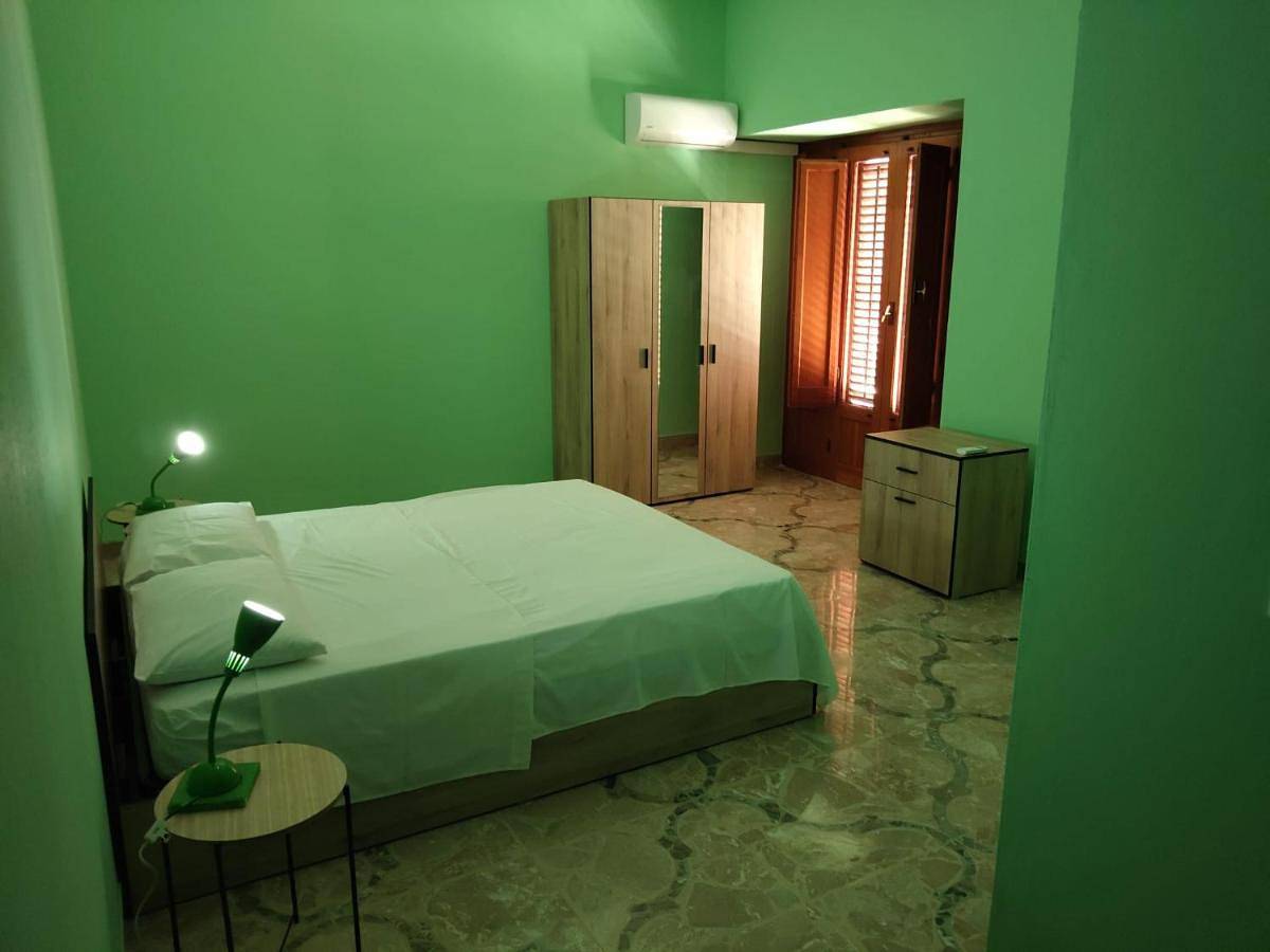 Aurooms in Cinisi, Provincia di Palermo