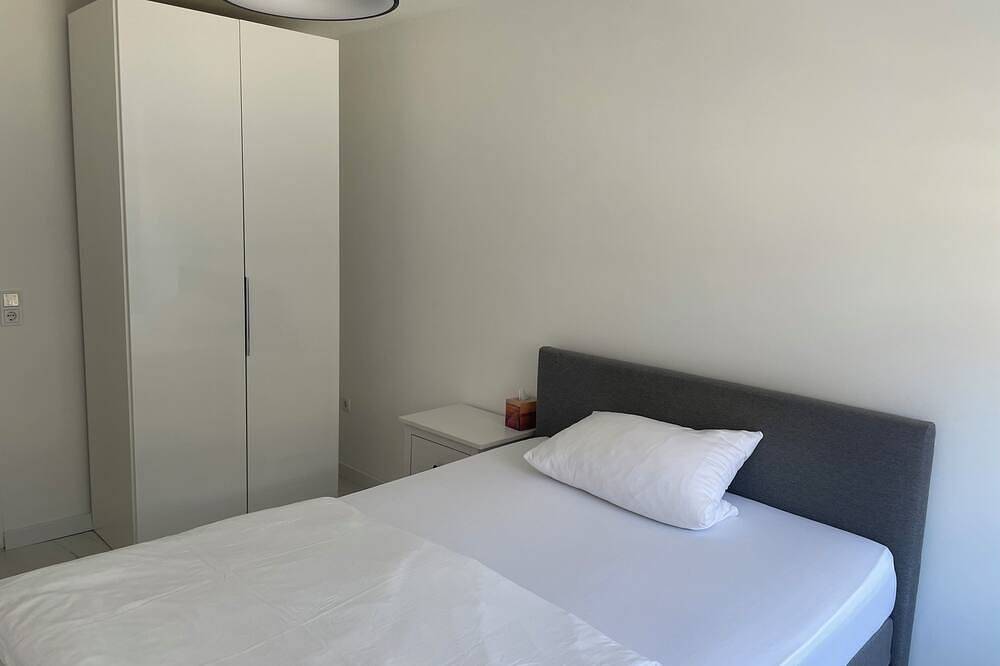 Ganze Wohnung, Zentrales Apartment mit Xxl Tv/Wlan,Vollküche & Kamin in Wuppertal, Bergisches Land