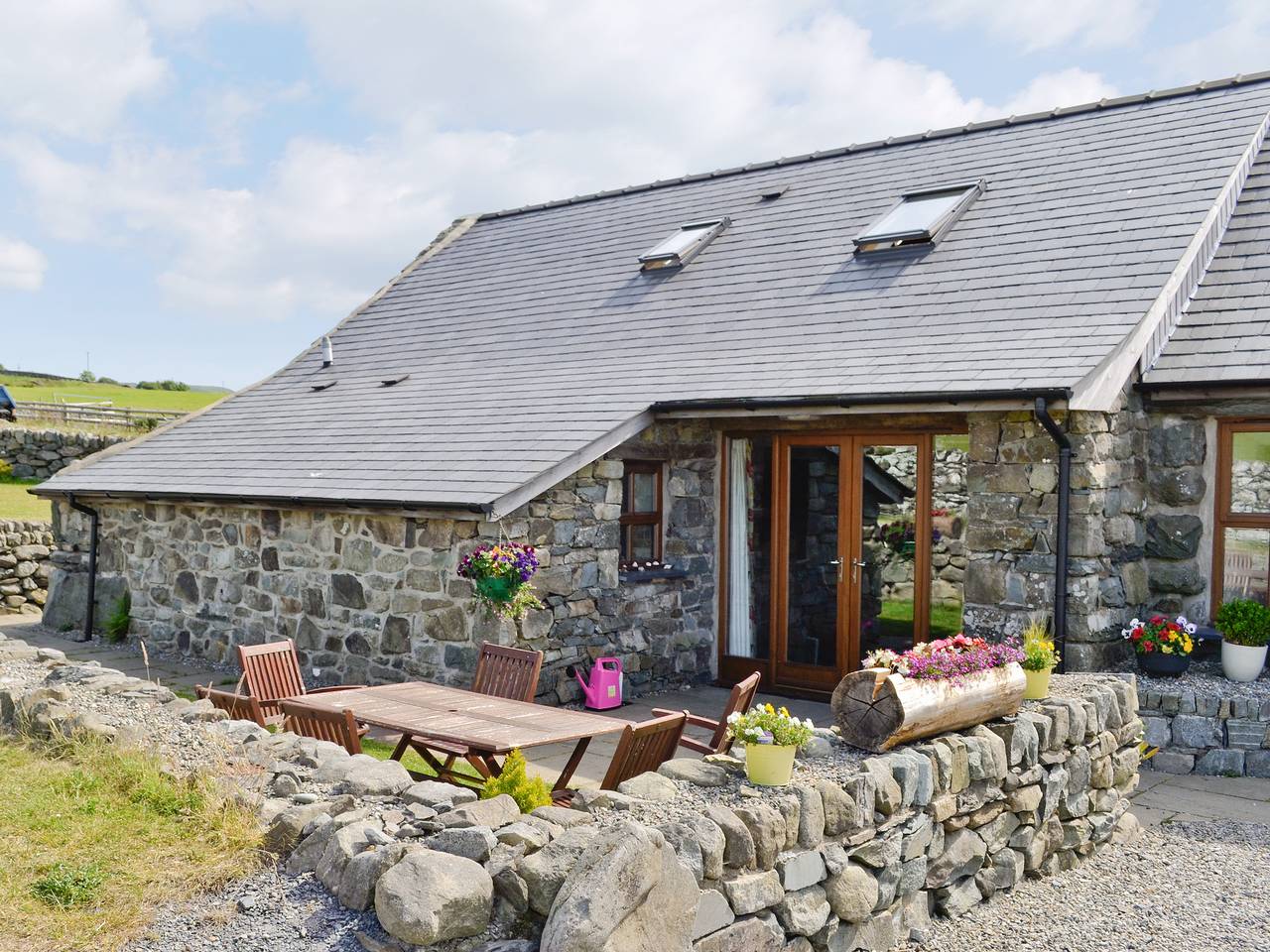 Log Cabin for 6 People in Gwynedd, North-Wales