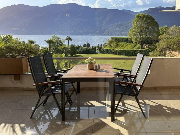 Appartement entier, Appartement de vacances pour 5 personnes avec piscine in Porta (Brissago), Brissago