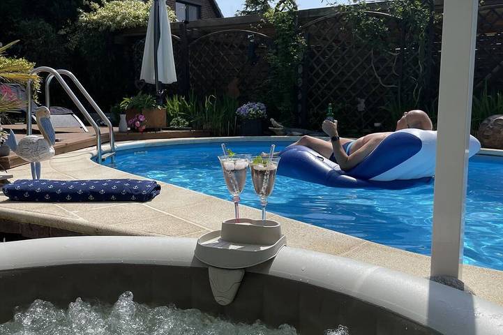 Ferienwohnung für 4 Personen, mit Whirlpool und Garten - 1