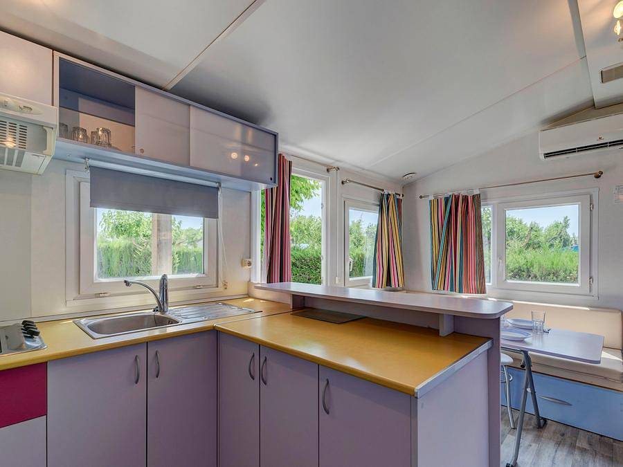 Camping Village Marina Julia  - Mobilheim 6 personen - Classic | 2 Schlafz. | 4/6 Pers. | Erhöhte, nicht überdachte Terrasse | Clim. in Monfalcone, Karst