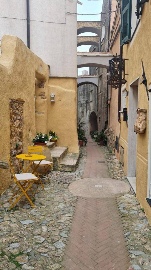 Federico Ii - Rooms and Breakfast in Verezzi, Borgio Verezzi