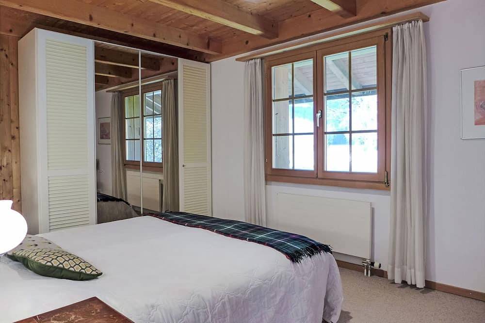 Appartamento intero, Incantevole appartamento per 5 ospiti con Wifi, Tv, balcone e vista panoramica in Schwendi b. Grindelwald, Grindelwald