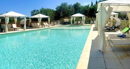 Gîte pour 7 personnes, avec piscine et terrasse à Le Crès