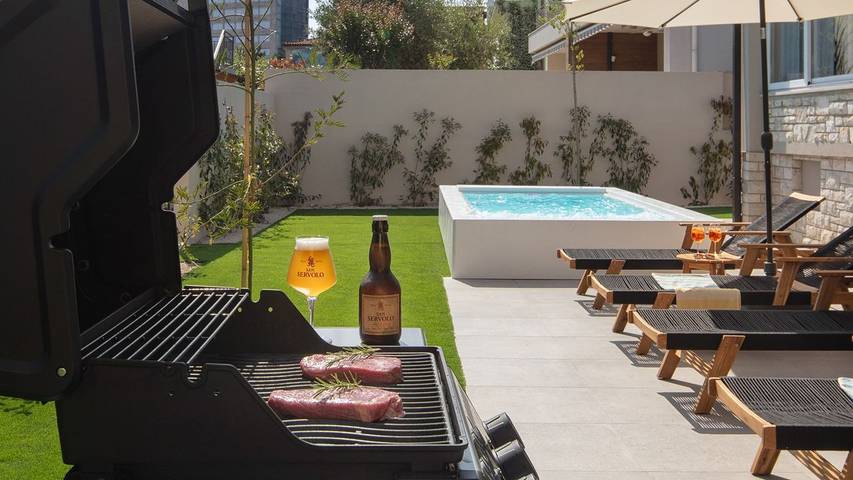 Villa für 6 Personen, mit Pool und Garten sowie Sauna und Terrasse, mit Haustier in Umag