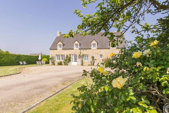 Gîte pour 9 personnes, avec jardin