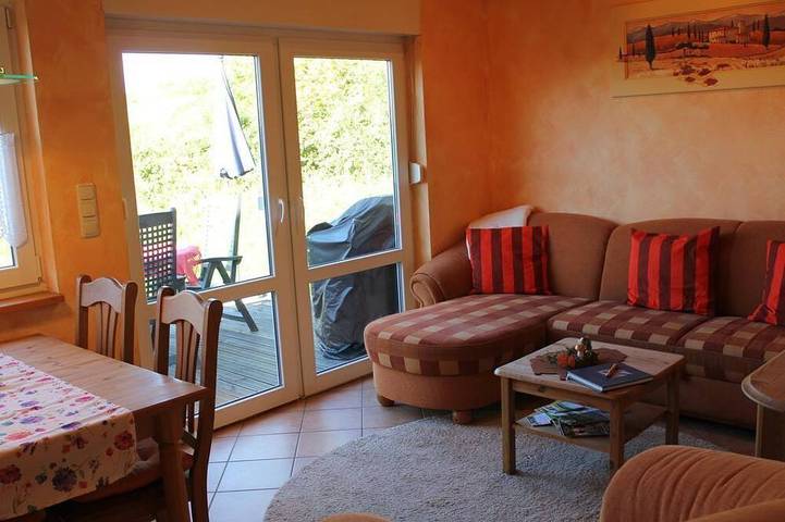 Ferienpark für 4 Personen, mit Terrasse in der Eifel - 2