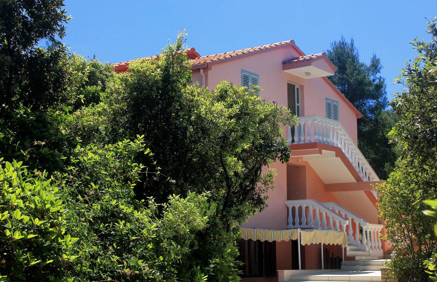 Ganze Wohnung, 2-Zimmer-Ferienwohnung am Strand Prizba (Korcula) A-10061-d in Blato, Korcula