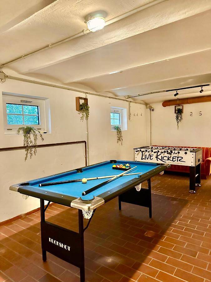 Ferienhaus Weserblick am Sandstrand mit Dart, Billard und Tischkicker in Berne, Wesermarsch