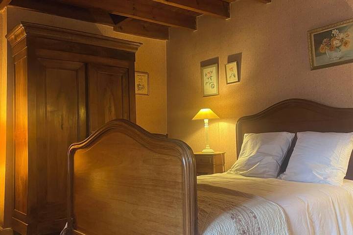 Location de vacances pour 8 personnes, avec Jardin à Saint-Simeux - 3