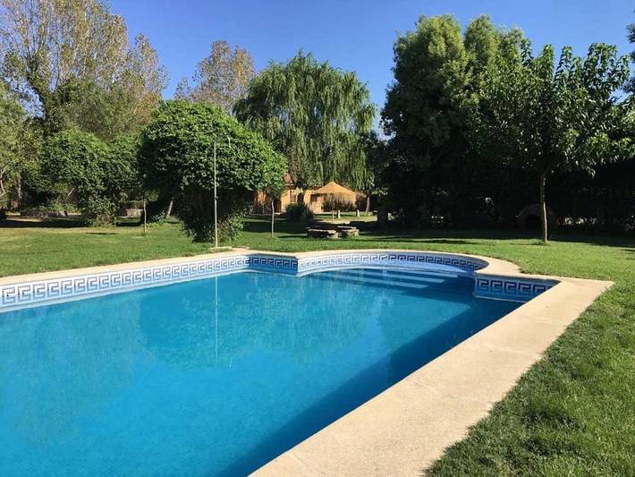 Casa rural para 14 personas, con Terraza además de Jardín y Piscina en Cardiel de los Montes