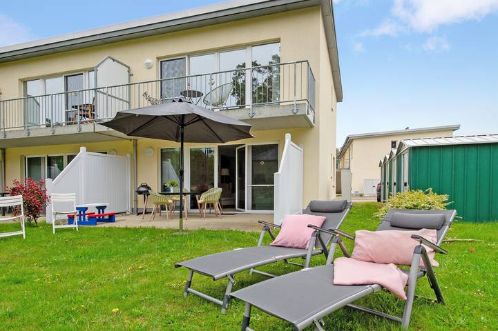 Ferienwohnung für 6 Personen, mit Balkon und Garten in Gelbensande