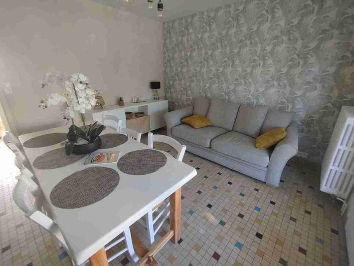 Location de vacances pour 6 personnes, avec Terrasse et Jardin à Tonnerre (Yonne)