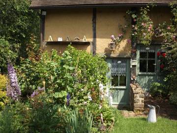 Chambre d’hôte pour 2 personnes, avec jardin dans Orne