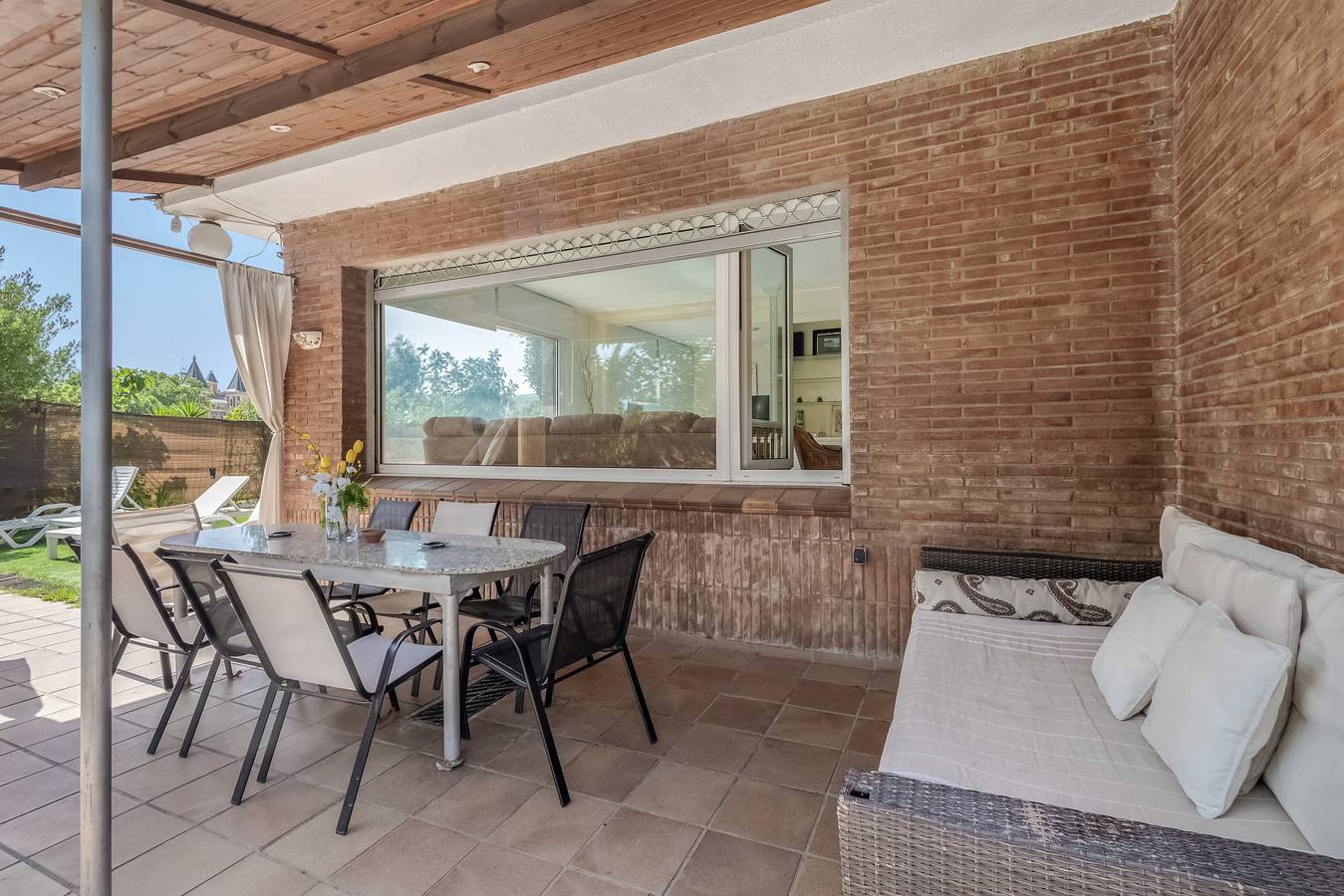 Villa 'Masnou' con vistas al mar, Wi-Fi y aire acondicionado in El Masnou, Costa del Maresme