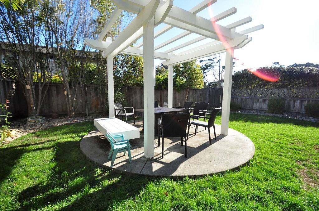 Serenity at Natural Bridges - 5 min Walk to Beach in Santa Cruz, Santa Cruz County