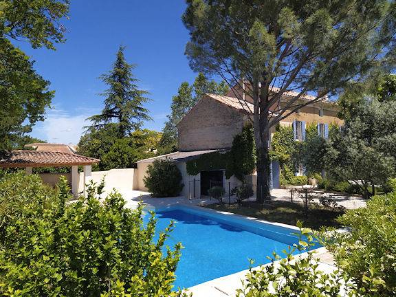 Le Mas du Vieux Chêne in Camaret-sur-Aigues, Vaucluse