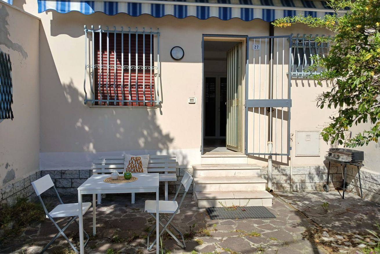 Apartamento entero, Cn009 - Cesenatico, new two-room apartment with garden and parking space in Provincia de Forlì-Cesena
