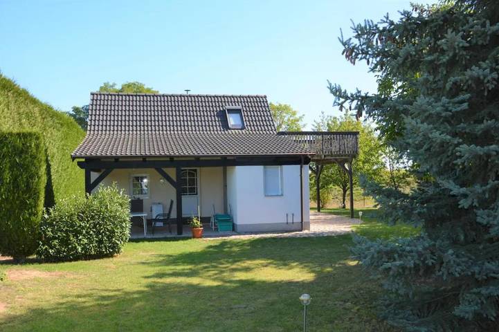 Ferienwohnung für 4 Personen, mit Terrasse und Garten in Arzberg