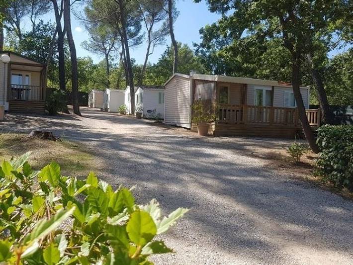 Camping Le Devancon - Mobilheim 4 personen - Grand Confort Sun Roller 1. Generation 4 Pers. in Peynier, Mittelmeerküste (Frankreich)