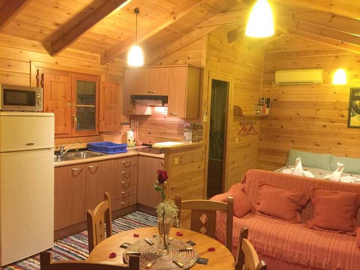 Casa rural con piscina para 2 personas, con Balcón y Terraza además de Jardín y Piscina en Serranía de Cuenca - 4