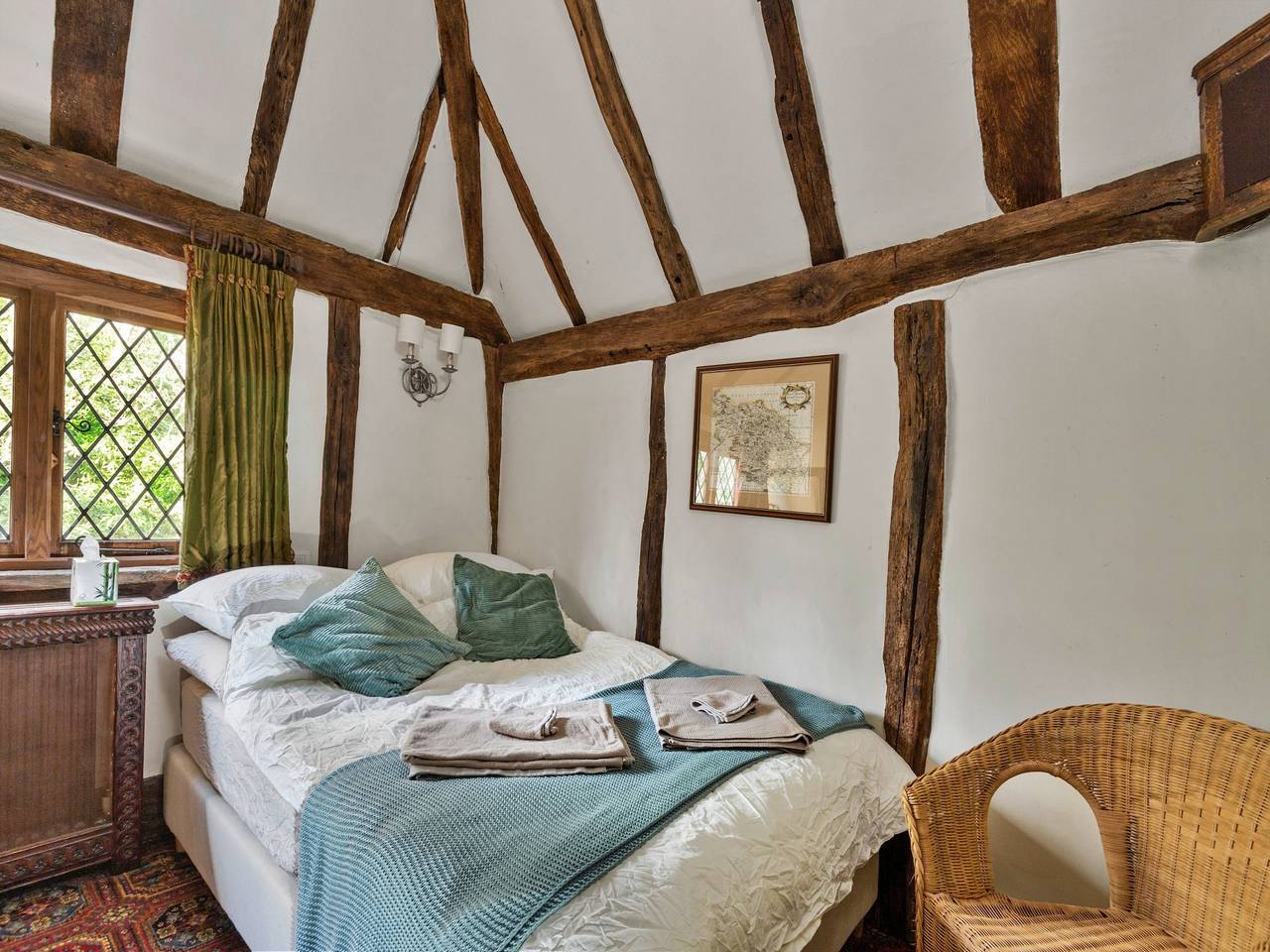Hütte in Crawley Down mit Whirlpool & Tennis in Worth (West Sussex), West Sussex