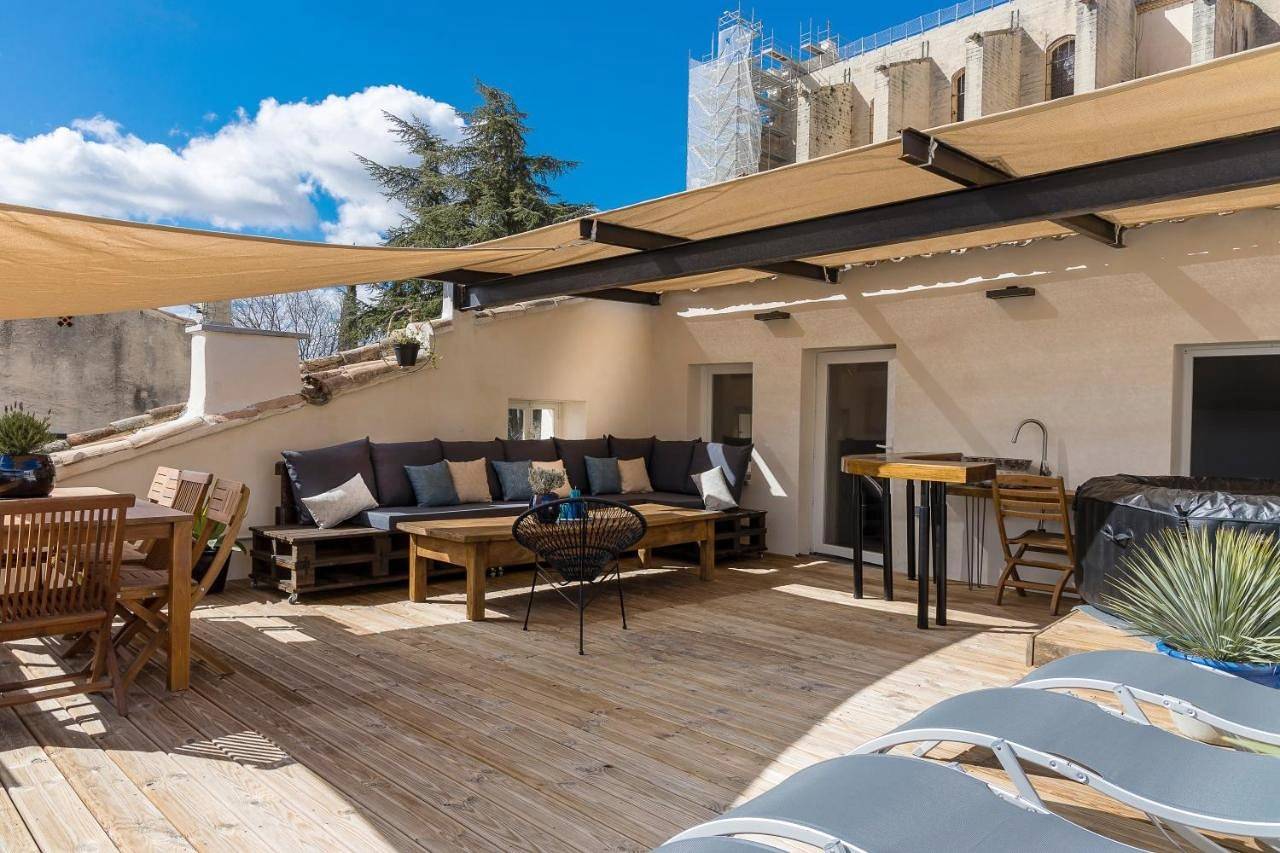 La terrasse de Tiss in Bédoin, Parc naturel régional du Mont-Ventoux