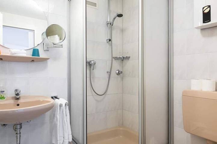 Ferienpark für 2 Personen, mit Sauna und Terrasse in der Eifel - 4