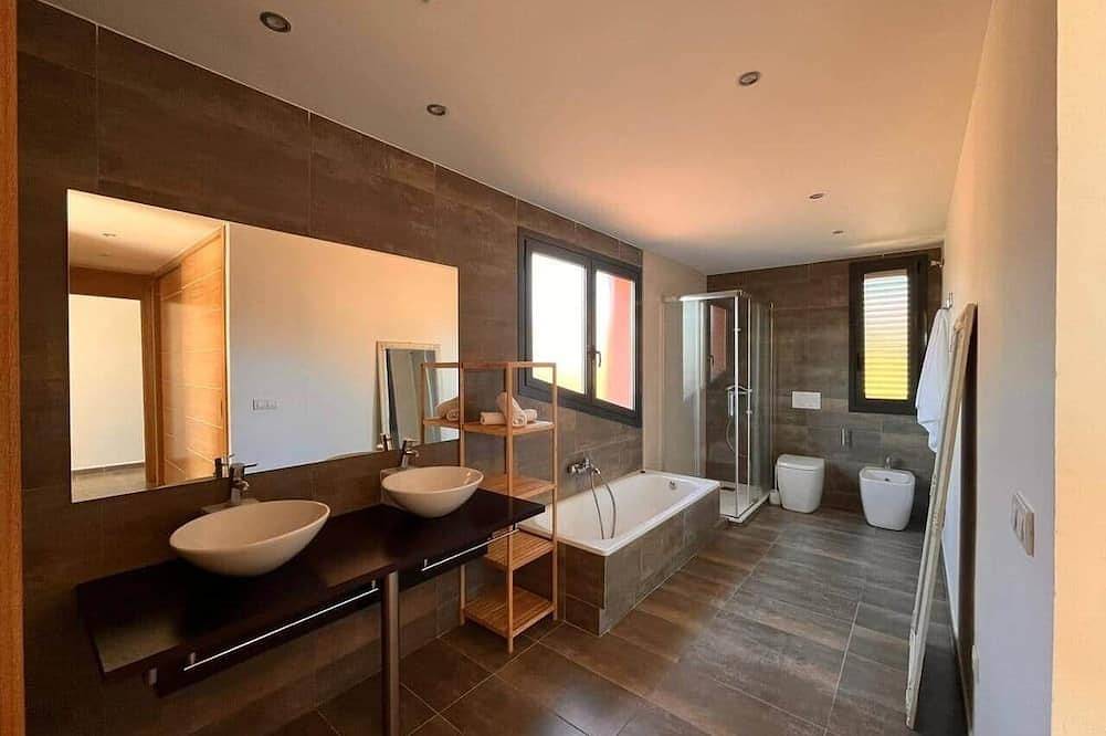 Apartamento entero, Apartamento con terraza Ideal familias semana santa in Pratdip, Costa Dorada