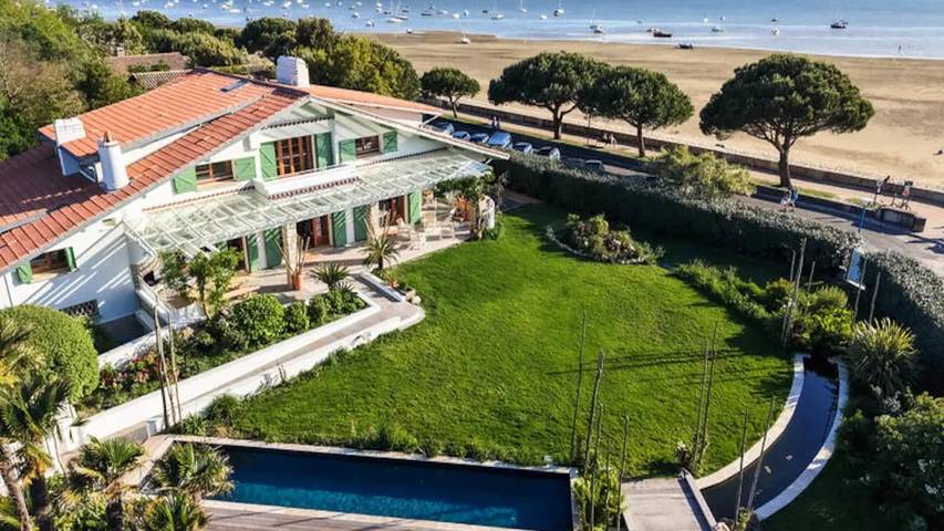 Appartement de vacances pour 15 personnes, avec Balcon ainsi que Terrasse et Jardin