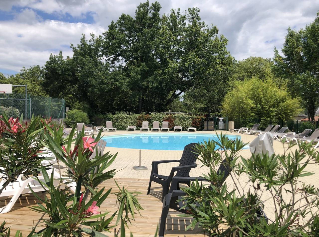 Villages Vacances Château de Termes - Cabane in Saint-Denis-lès-Martel, Lot