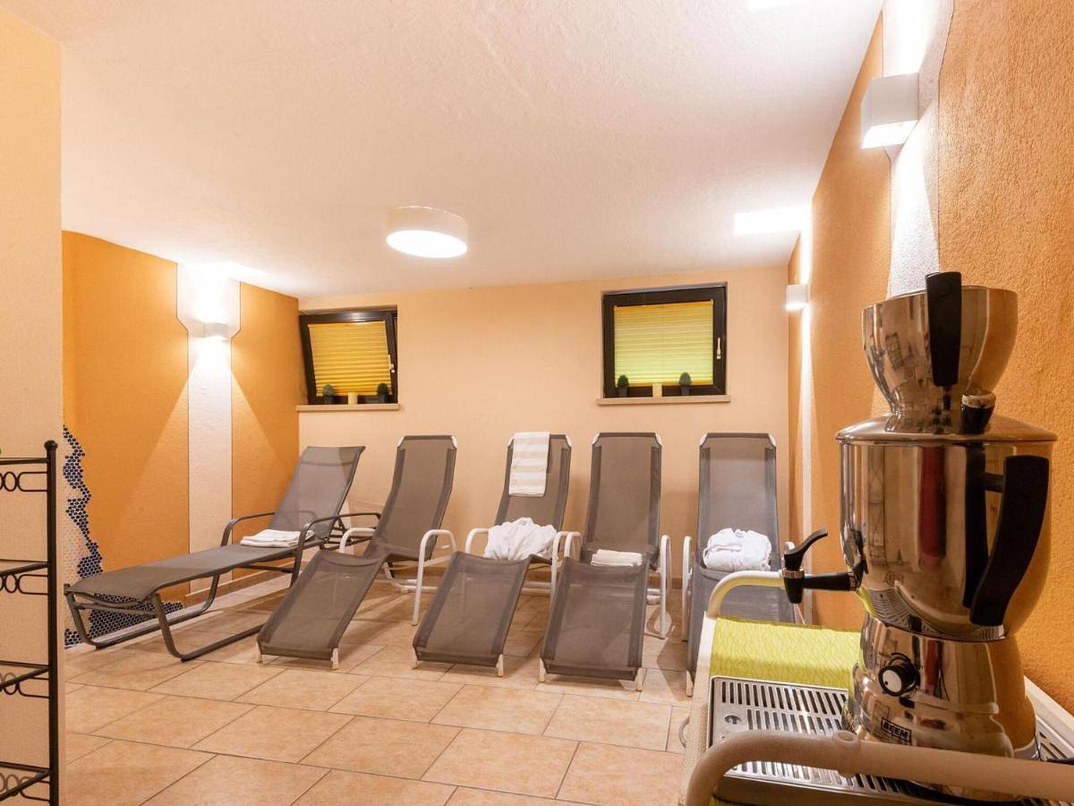 Fourteen-Bedroom Holiday home in Stubaier Alpen, Längenfeld