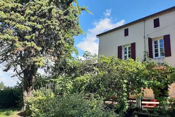 Ferme pour 5 Personnes dans Aiguillon, Région d'Agen, Photo 3