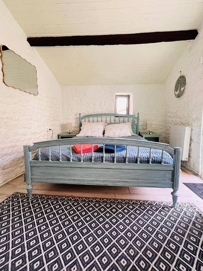 Maisonnette de charme indépendante avec jardin in Nanteuil-en-Vallée, Charente