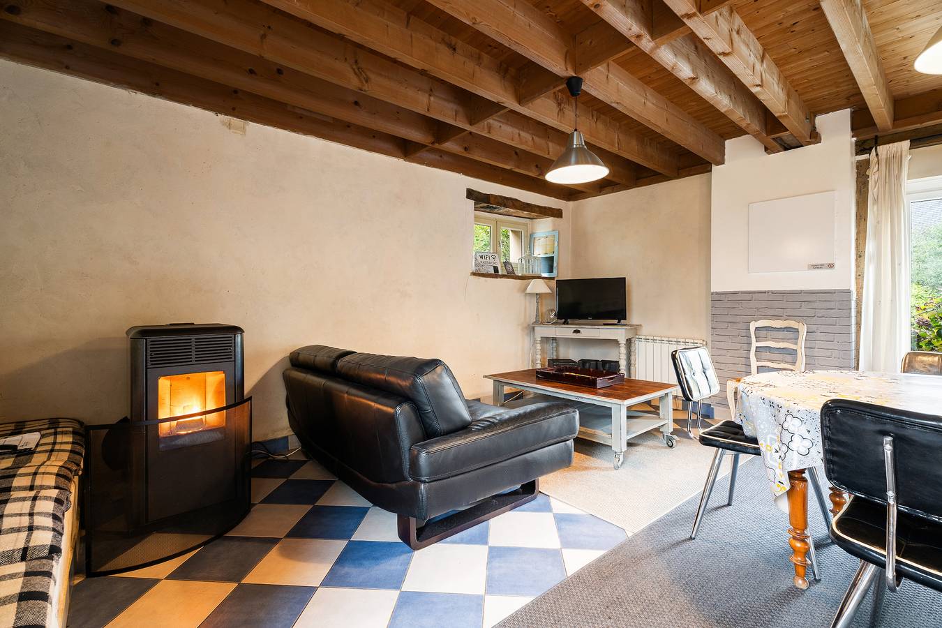Maison de vacances "Gîte La Malcotais" avec jardin et Wi-Fi in Noyal-Châtillon-sur-Seiche, Région de Rennes