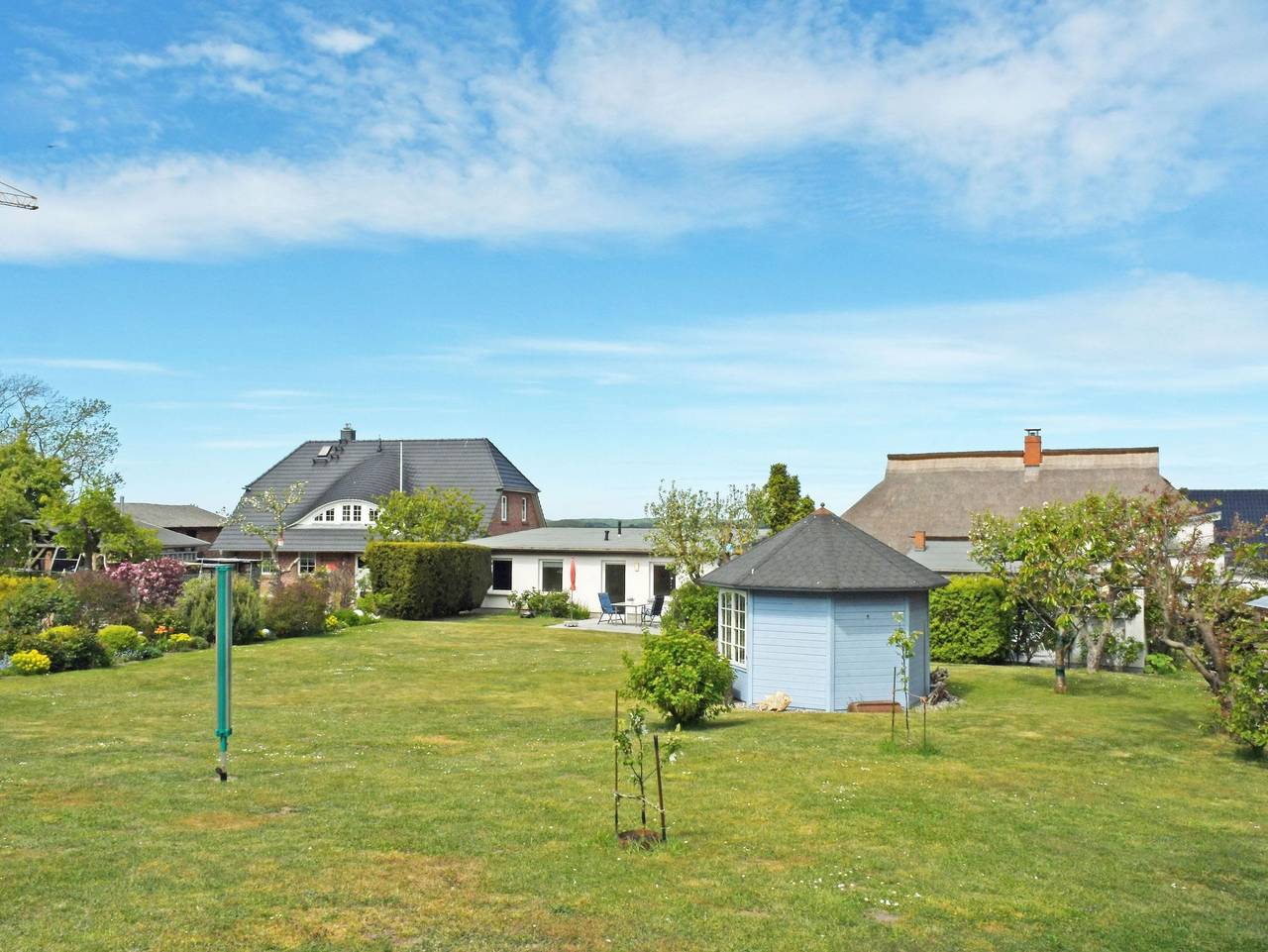 Ganze Ferienwohnung, 4 - Sterne Ferienhaus Am Brink mit Gartenter. und Meerblick - 4 - Sterne Ferienhaus Am Brink mit Gartenter. und Meerblick in Gager, Mönchgut