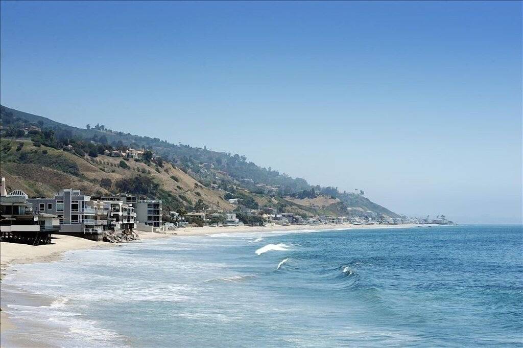 Ganze Wohnung, Luxuriöse Oceanfront Retreat auf trockenen Sand Carbon-Beach - Delphin- in Malibu Beach, Malibu
