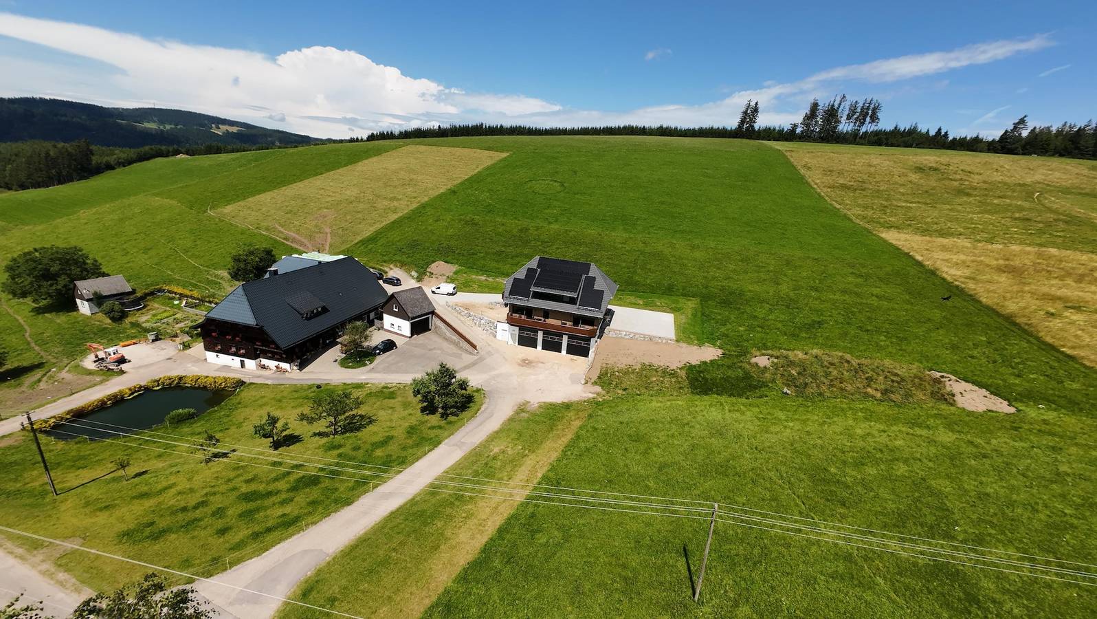 Hel lägenhet, Apartment 'Kapellen Blick' with Mountain View, Shared Terrace and Wi-Fi in Triberg, Südschwarzwald
