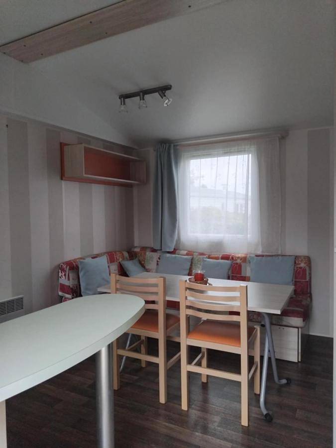 Location de vacances pour 6 personnes, avec piscine et jardin à Vironchaux - 4