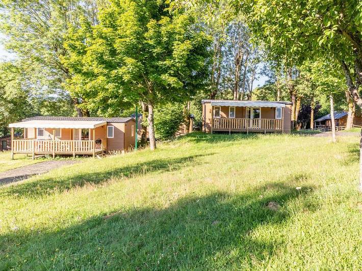Camping für 6 Personen, mit Haustier in der Auvergne - 2
