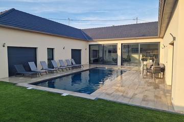 Gîte pour 6 personnes, avec terrasse et jacuzzi à Widensolen